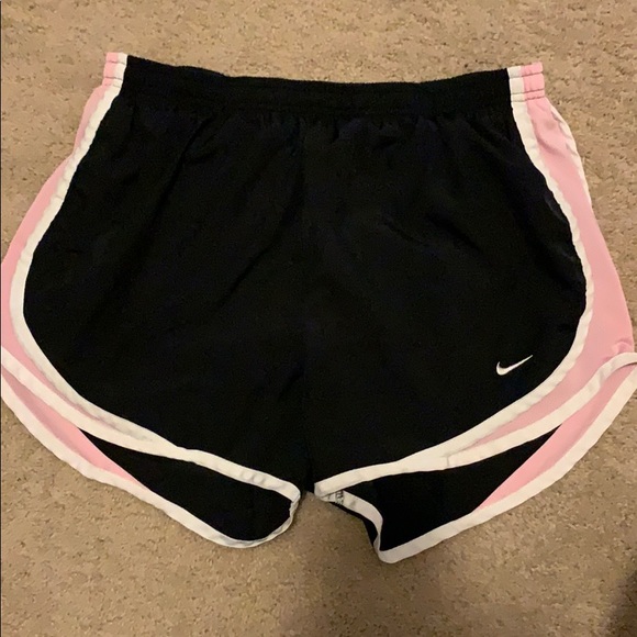 Nike Pants - Nike tempo running shorts